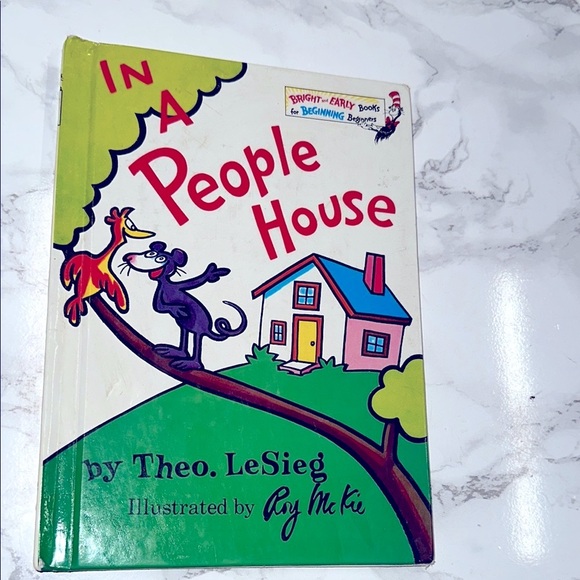 In a People House Children's Book by Dr Seuss - Picture 2 of 15